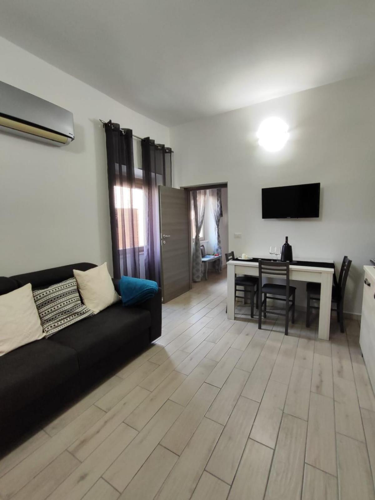 Casa Vacanze Con Giardino I Girasoli - Cin It 09006 - 9 C 2000 R4042- Sorso Eksteriør bilde